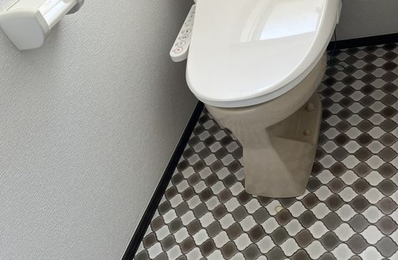 ウオッシュレットとトイレのCFは１階2階とも新品