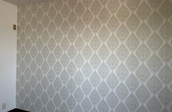 主寝室のアクセントクロス